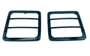 COPPIA CORNICI NERE COBO ORIGINALE PER FARO PROIETTORE TRATTORE MOTOCOLTIVATORE - Picture 1 of 3