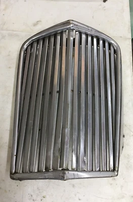 Jaguar Early Saloon MK Mark IV V Chrome Hood Grille for parts or rebuild. SA328 - Image 1 of 4