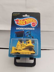 Hot Wheels Workhorses Cat Bulldozer K81