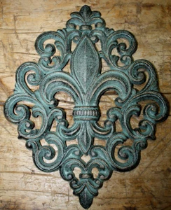 HUGE Cast Iron FLEUR DE LIS Plaque Finial Garden Sign Home Wall Decor Rustic  - Picture 1 of 1