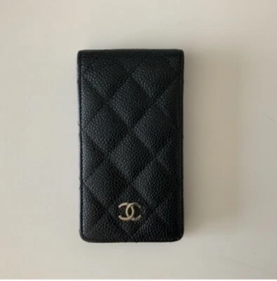 Funda para teléfono CHANEL iPhone logotipo CC cuero caviar negro Foto 1 de 4