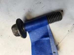 Perno de retención manguera de aire acondicionado Corvette OEM 1984 1992 - Imagen 1 de 2