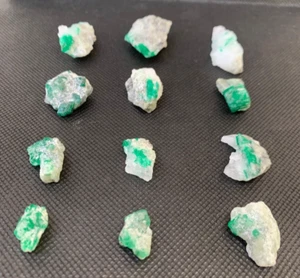 Natural Emerald crystal Specimen 271 Ct Lot from Swat Pakistan - Picture 1 of 19