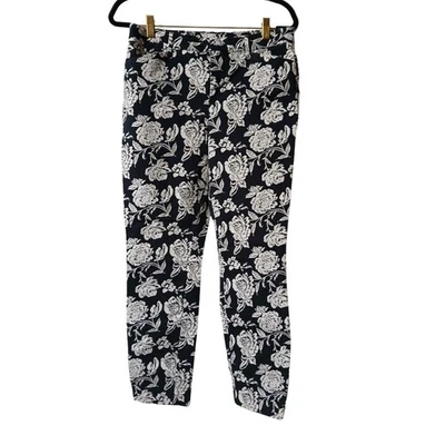 Pantalones GAP Signature ajustados al tobillo caqui negros blancos florales talla 8 Foto 1 de 4
