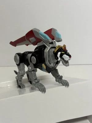Voltron Legendary Defender Basic Series Black Lion Action Figure Playmates 2017 - Image 1 of 2