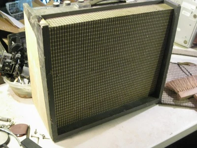 Amplificador y gabinete AMP de guitarra patentado AT&T modelo 805 vintage años 50 1960 Foto 1 de 4