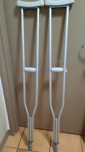 ORTHOCARE JMC-2001 TALL ADULT UNDERARM CRUTCHES PAIR 5'10"-6'6" 178-198cm - Picture 1 of 2
