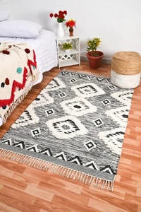 Handwoven Black Wool Flatweave Kilim Floral Area Rug , Black wool Carpet - Picture 1 of 7