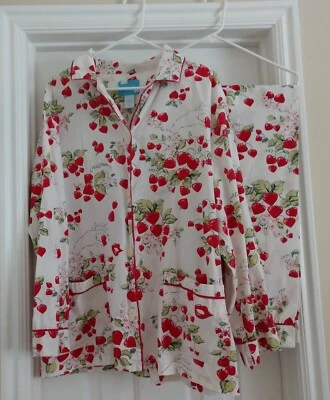 Conjunto de pijama longo Nick and Nora 100% algodão morangos, flores, beijos GG - Imagem 1 de 4