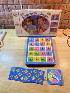MB Games Rings On Your Fingers 1982 - A Child’s First Game Vintage - Imagen 1 de 11