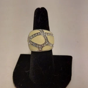 Camille Lucie Ring Size 7 Wide Chunky Silver Tone Cream Enamel Clear Rhinestones - Picture 1 of 11