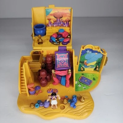 1995 Polly Pocket Disney Aladdin Agrabah Juego con Aladdin Mini Figura Bluebird Foto 1 de 4
