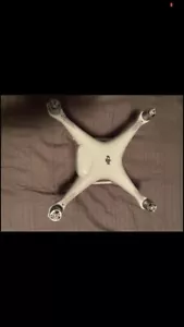 used DJI Phantom 4 Quadcopter Drone, Remote Control, 1 Batteries - Picture 1 of 4
