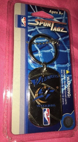 Official NBA Wizards Necklace Keychain Christmas Stocking Stuffer Basketball NIP Cover