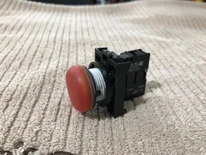 EATON M22-LED 60947-5-1 RED PUSH BUTTON LIGHT Free Shipping!! - Picture 1 of 5