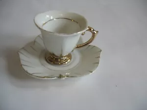 Vtg Japan demitasse cup and saucer set White gold leaf flower shape - Picture 1 of 7