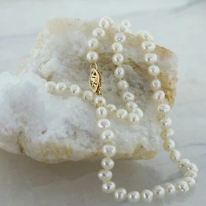 Collana di perle in oro giallo 14 carati misura acqua dolce ovale 5 mm circa 1990 - Foto 1 di 7