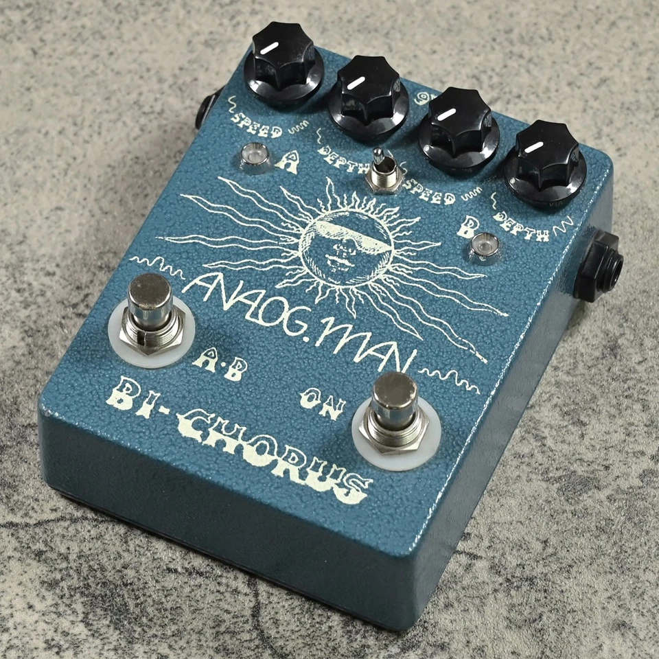 Coro usado ANALOG.MAN / BI-CHORUS reducción de precio tienda Nagoya Sakae Foto 1 de 3