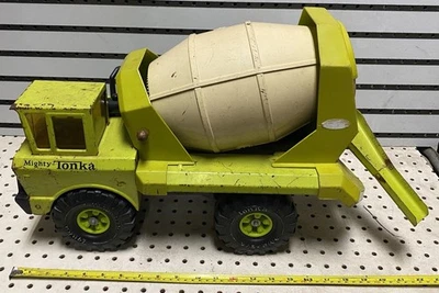 Vintage Tonka Mighty Cement Mixer Lime Green Pressed Steel - Image 1 of 4