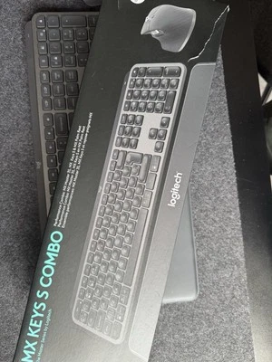 Logitech MX Keys S Combo Graphite (Qwerty) - Image 1 of 4
