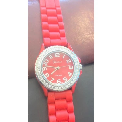 Reloj Mujer 38mm Rojo Geneva Metal, Correa Resina, Acentos Cristal Foto 1 de 3