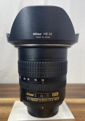 Nikon DX AF-S Nikkor 12-24mm f/4 G ED lens NICE - Wide Angle zoom Lens with hood - Image 1 of 4
