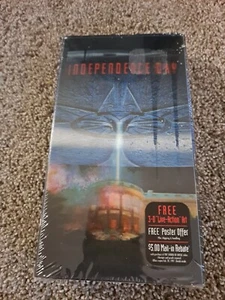 Independence Day (VHS) New Factory New / Sealed 1996 3D Cover Holographic Design - Picture 1 of 2