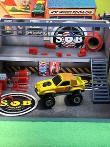Hot Wheels 1984 Gulch Stepper Yellow 1:64 Diecast EX/NM Condition - Picture 1 of 7