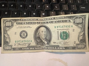 1974  $100 One Hundred Dollar Bill Federal Reserve Note New York Currency  - Picture 1 of 2