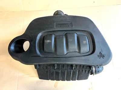 Cubierta de carcasa de filtro de aire Chevrolet HHR 2006-2011, 15943335 Foto 1 de 4