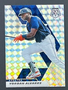 YORDAN ALVAREZ 2021 Panini Mosaic #46 Silver Mosaic Prizm Houston Astros - Foto 1 di 2