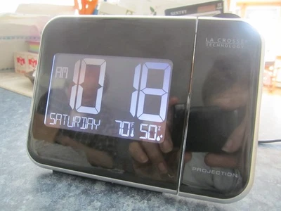 616-1412 La Crosse Technology Projection Alarm Clock Indoor Temperature Humidity - Image 1 of 4