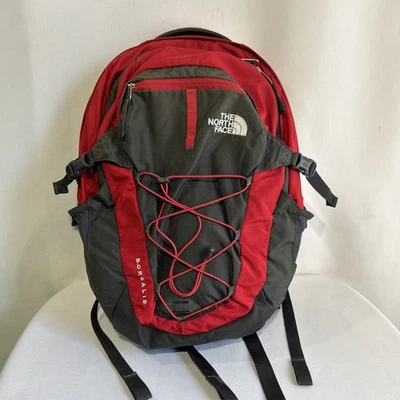 Mochila The North Face Borealis roja y gris FLE X Vent senderismo funda para computadora portátil Foto 1 de 4