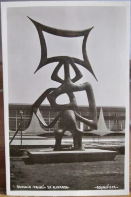 Brasil RPPC Postal BRASILIA Escultura Palacio da Alvorada RoyalVista Foto Arte Foto 1 de 2