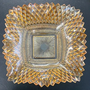 Plato de caramelo de vidrio prensado de vidrio prensado con patrón de punta de diamante de la era de la depresión - Imagen 1 de 7