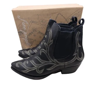 FREE PEOPLE Free People Wayward Western Boot Black Embroidered 38.5 - US 8.5 NIB - Picture 1 of 11