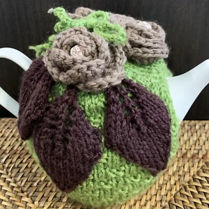 Hand Knitted Wool TEAPOT COSY - Green with Taupe Roses - Suits 4 Cup Teapot New - Picture 1 of 6