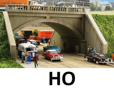 HO Scale - Concrete Arched Road Bridge - KIT - Walthers 933-3196 - Image 1 of 3