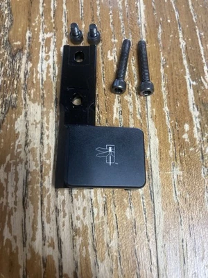 Haley Strategic Thorntail Pic Rail Scout Montaje de Luz Estilo Antiguo Ver Fotos USADO Foto 1 de 4