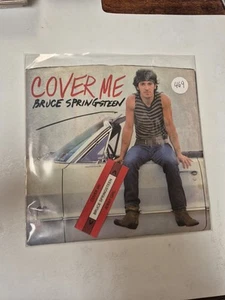 BRUCE SPRINGSTEEN- COVER ME 7" 45 RPM RECORD LIKE NEW OOP - Imagen 1 de 2