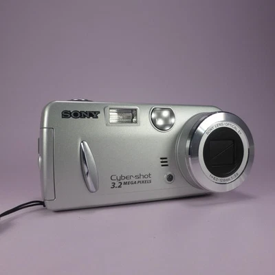 Sony Digital Camera Cybershot DSC-P52 3.2MP Silver Tested - Image 1 of 4