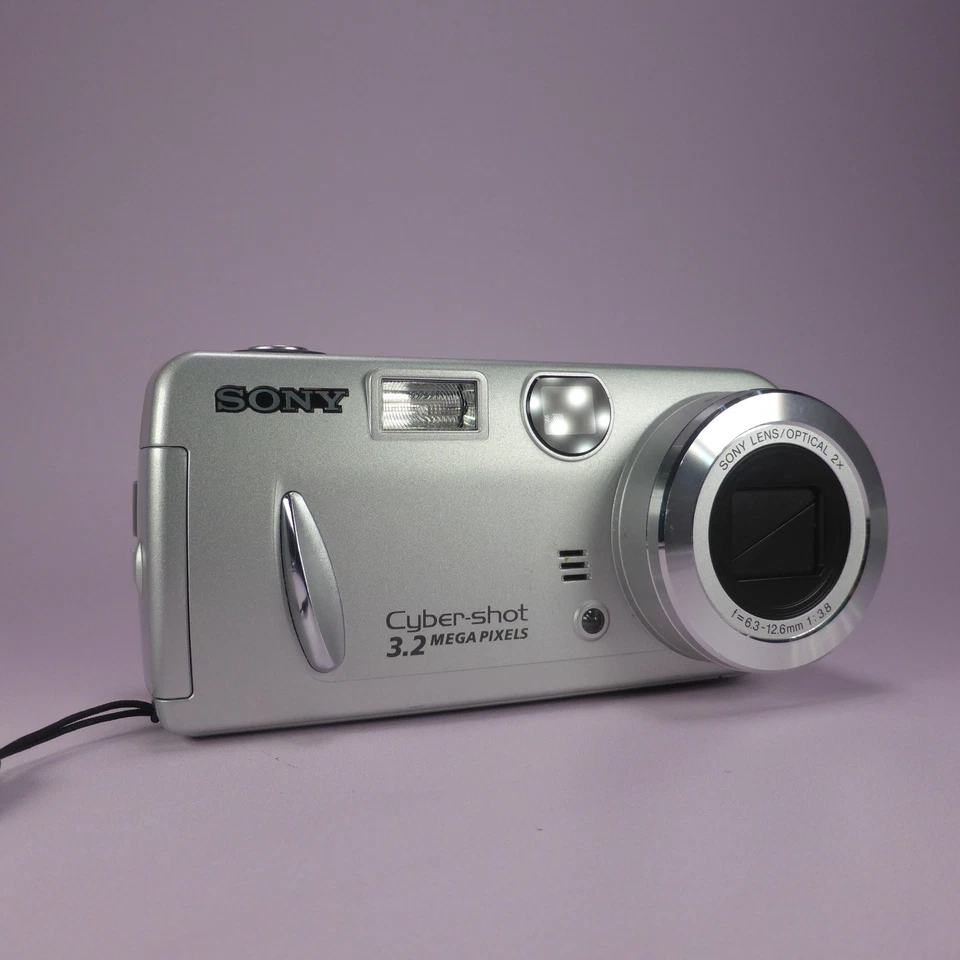 Sony Digital Camera Cybershot DSC-P52 3.2MP Silver Tested - Image 1 of 4