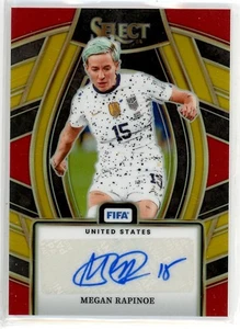 Megan Rapinoe 2022-23 Panini Select FIFA Gold Prizm Auto #SS-MR #3/3 USWNT - Foto 1 di 2