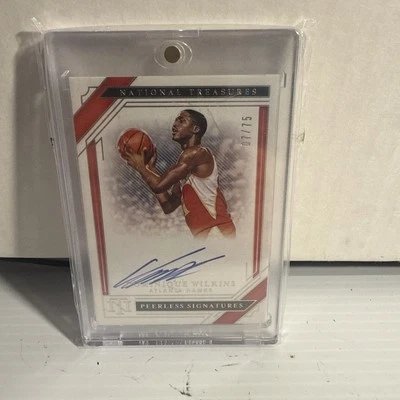 National Treasures Dominique Wilkins Peerless Signatures 2020-21 automático #7/75 Hawk Foto 1 de 4