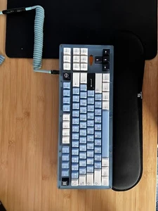 Holoolive Fan Made Pekora Keyboard - Zdjęcie 1 z 3