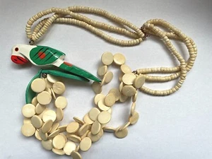 VINTAGE 80s Wooden Bead Hand Painted Parrot Tropical Bird Statement Necklace 23" - Picture 1 of 4