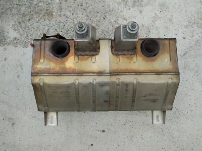 2006-2010 兰博基尼 Murcielago LP640 工厂排气消声器 原始设备制造商 44008072 — 第 1/4 张图片