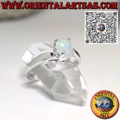 Anello in Argento 925‰  con opale ovale incastonato su montatura asimmetrica - Immagine 1 di 4