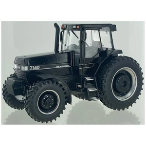 Britains 1/32rd Scale Case IH Magnum 7140 Black - Picture 1 of 2