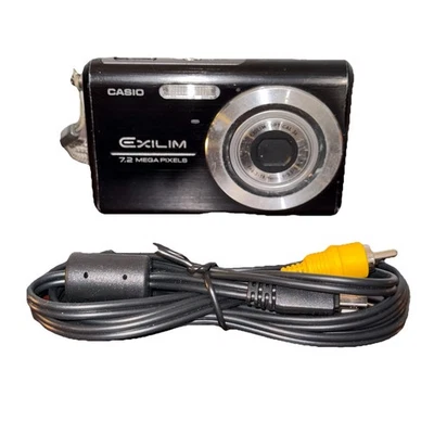 Casio EXILIM ZOOM EX-Z75 7.2MP Digital Camera With Memory Card - Black - Image 1 of 4